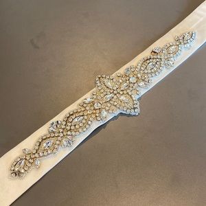 Bridal belt silver white large statement bride bridesmaid wedding